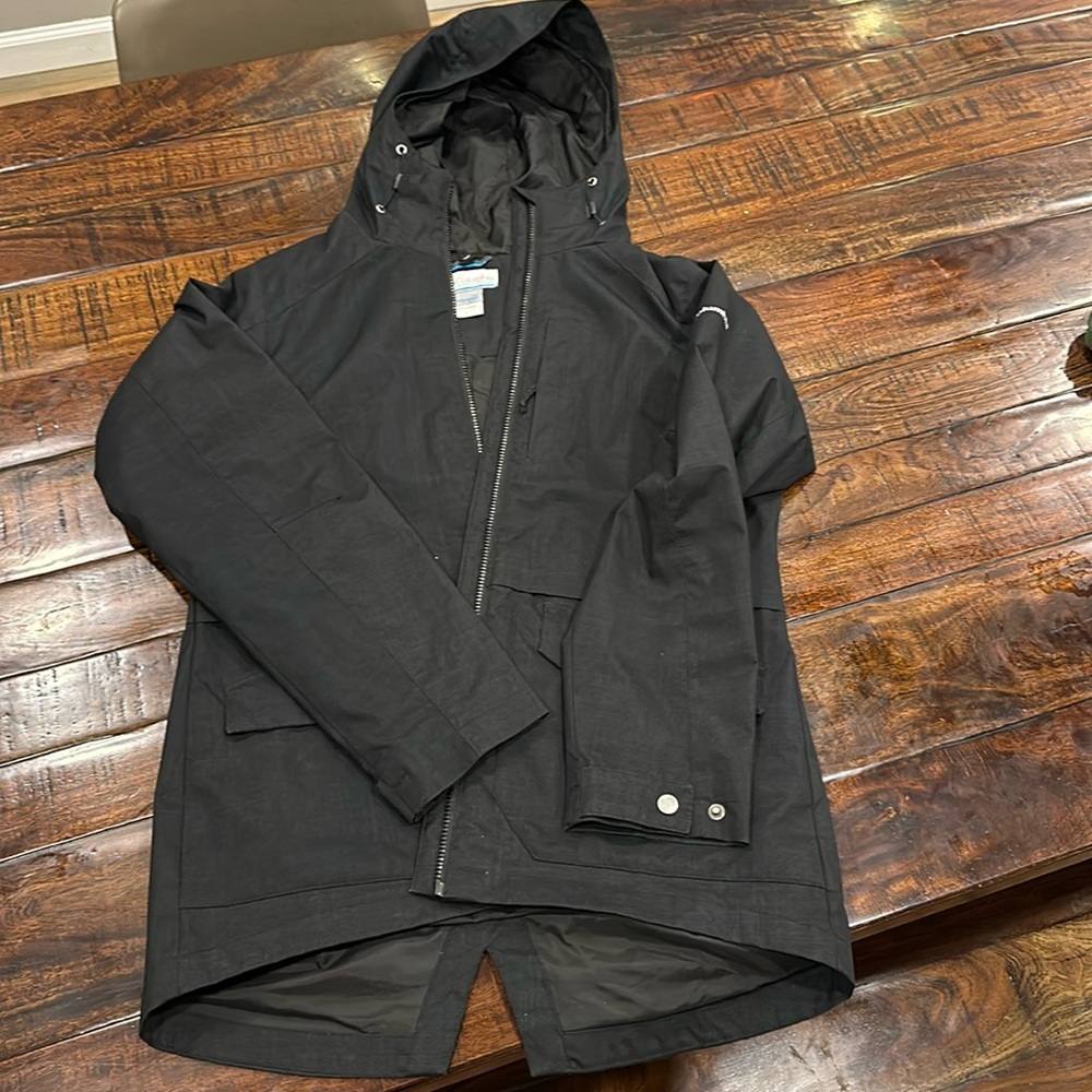 Black Columbia women’s jacket Size Small
